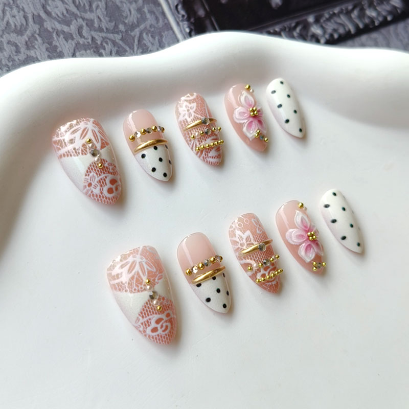 10 stuks 3D vergulde witte kan - Nail Art Press On recensie en prijs