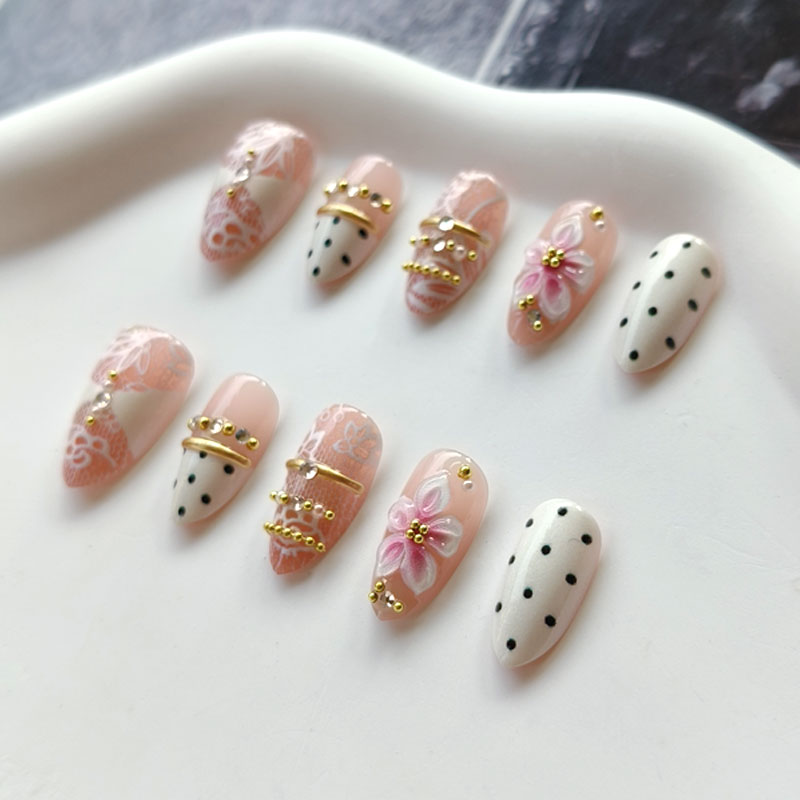 10 stuks 3D vergulde witte kan - Nail Art Press On recensie en prijs